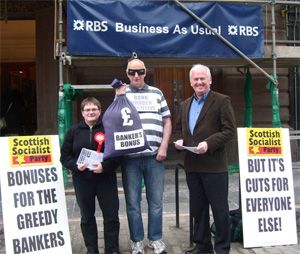 Dundee SSP campaigning
